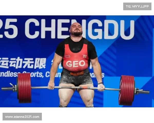 世运会力量举颁奖仪式:加拿大选手戴勒夺金